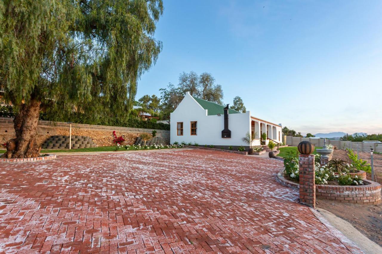Villa Ravenscliff White House à Oudtshoorn Extérieur photo